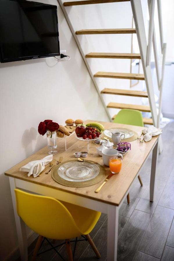 Central Guest House Nápoly Kültér fotó